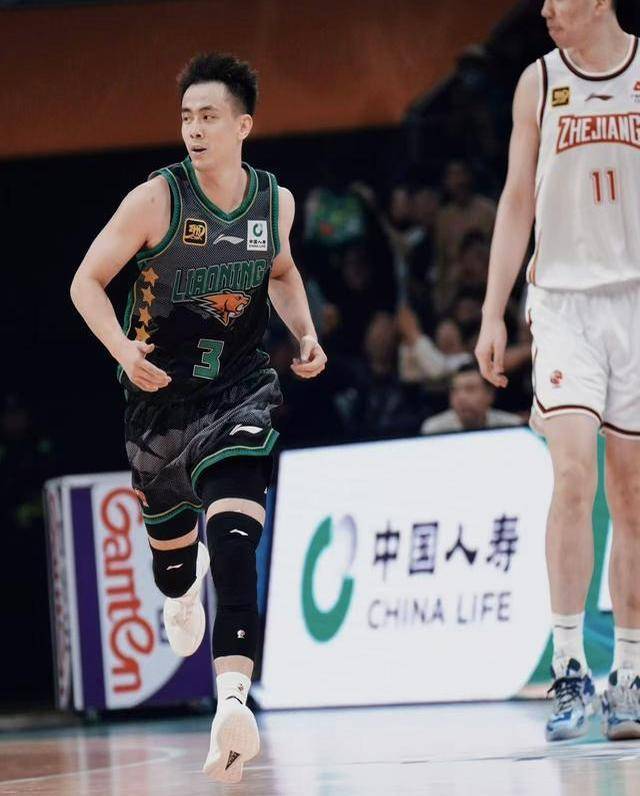 Leyu-包含Rookie重返赛场，爆冷首场状态出色，塞尔维亚队观众沸腾！引发球迷热议的词条-Leyu