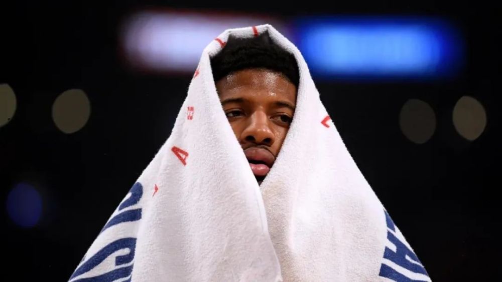 乐鱼-欧联倒计时；上海久事集结日外线爆发；细节引发关注；更衣室稳定；团队化学反应显著-乐鱼